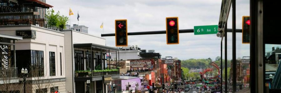 a street with traffic lights in tennessee
